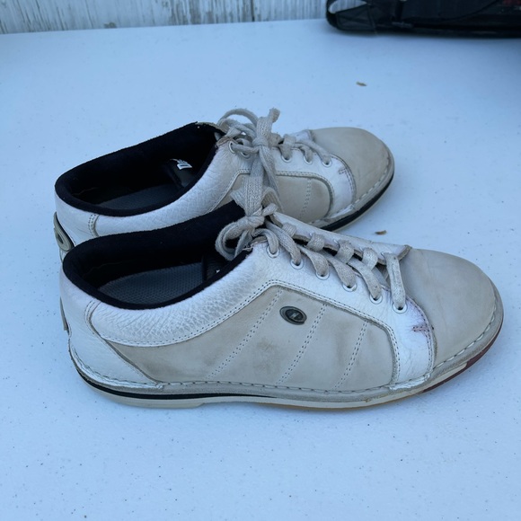 Shoes - Picture 2 of 2